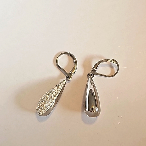 Vintage Silver Plated Crystal Pave Satin Teardrop Lever Wire Earrings - Picture 5 of 5